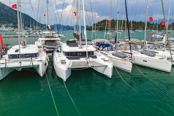 Lagoon 43 | Emerald