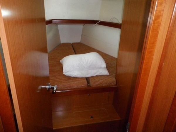 Beneteau Oceanis 43 | Optimus