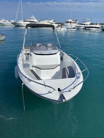 Jeanneau Cap Camarat 6.5 CC | White Pearl