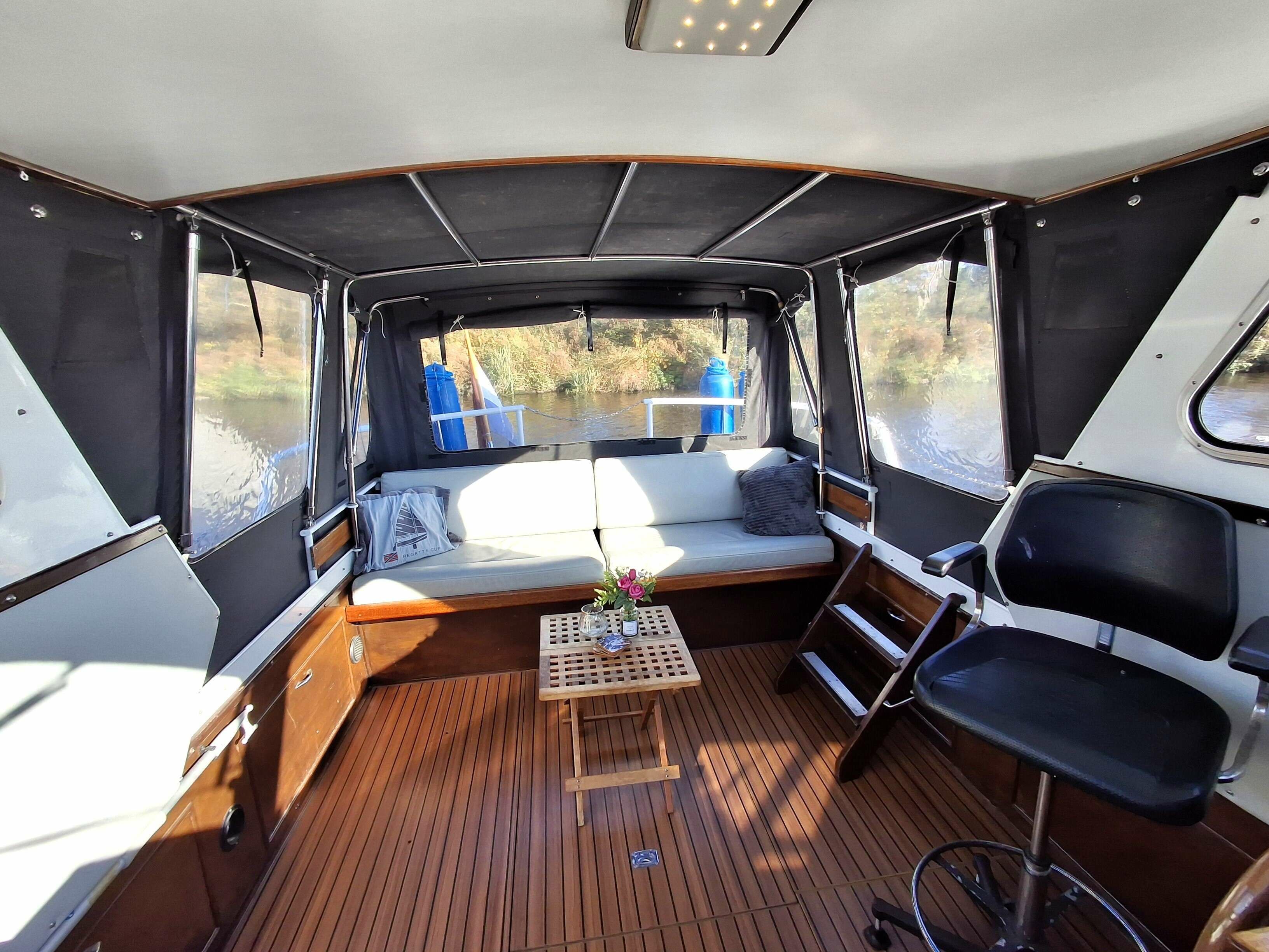 Aquanaut 850 OK | Mimosa