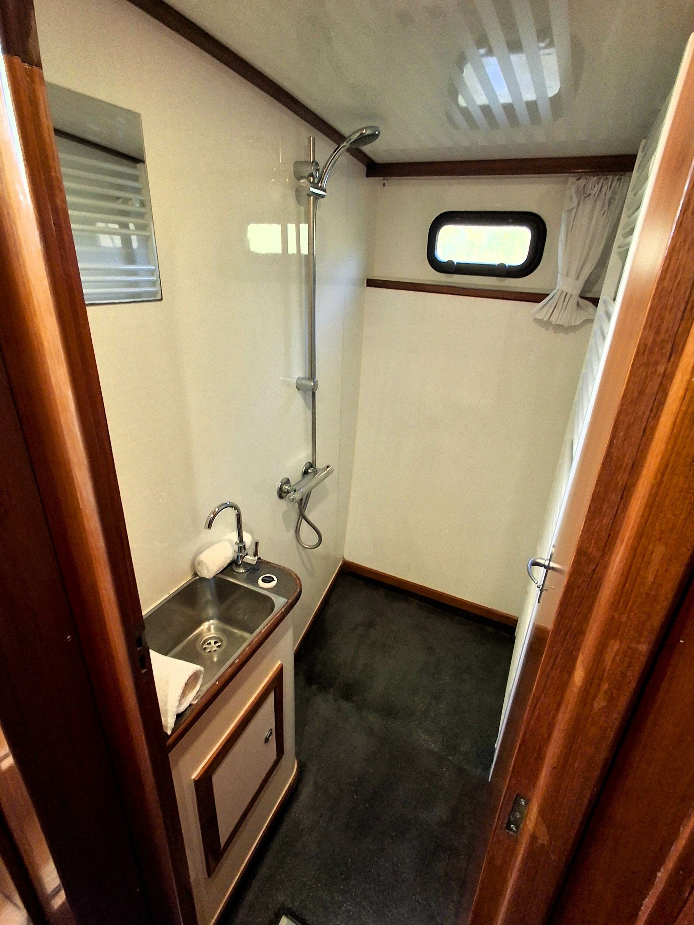 Valkkruiser 1300 | Geminus