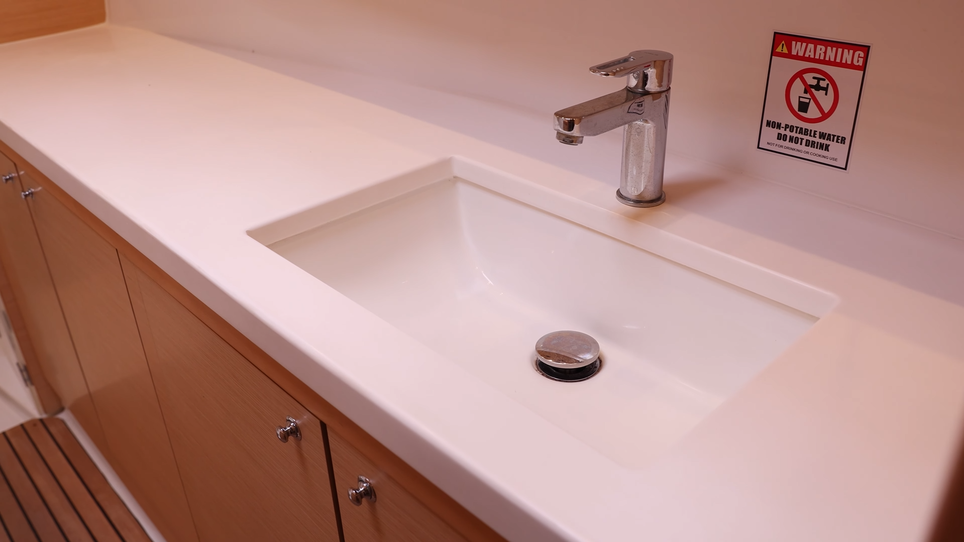 Lagoon 450 F | Sycamore