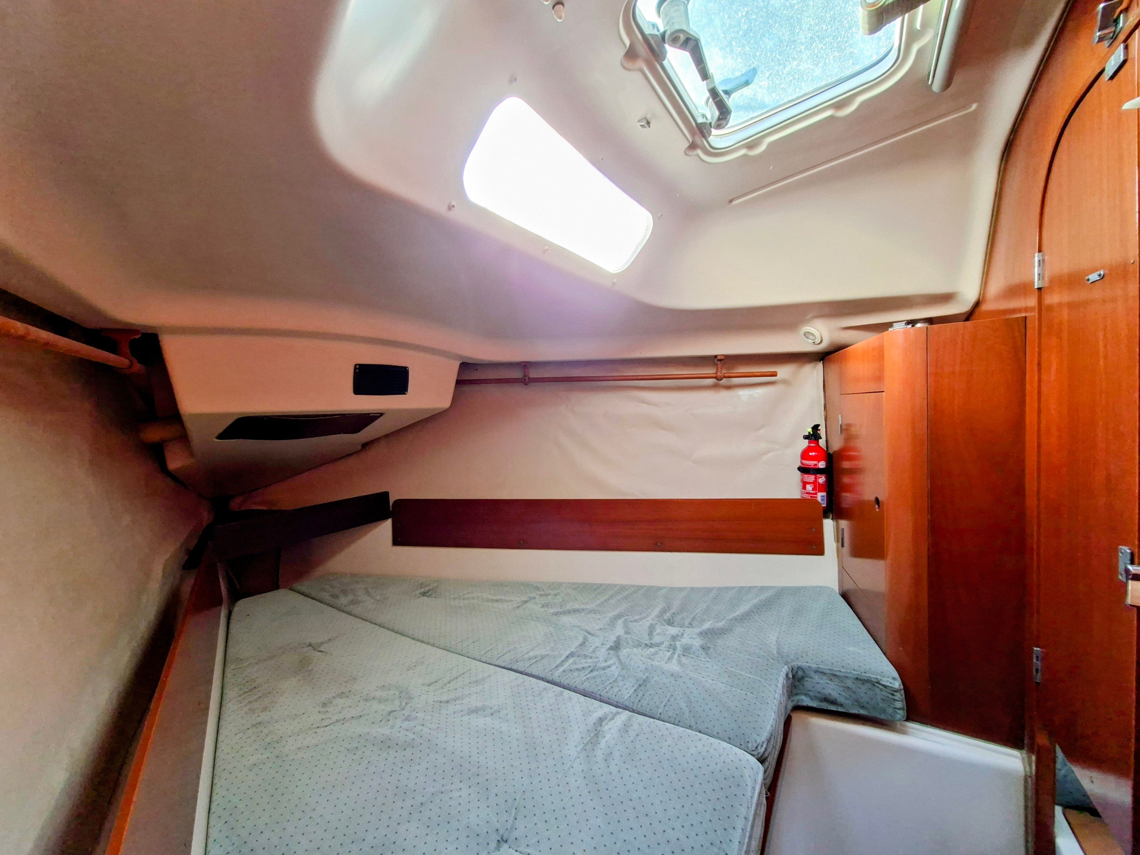 Beneteau Oceanis 321 | Sgafd