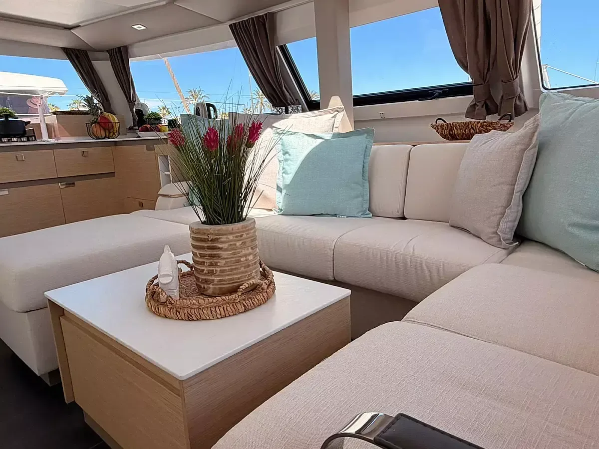 Fountaine Pajot Elba 45 | Blu Dolphin
