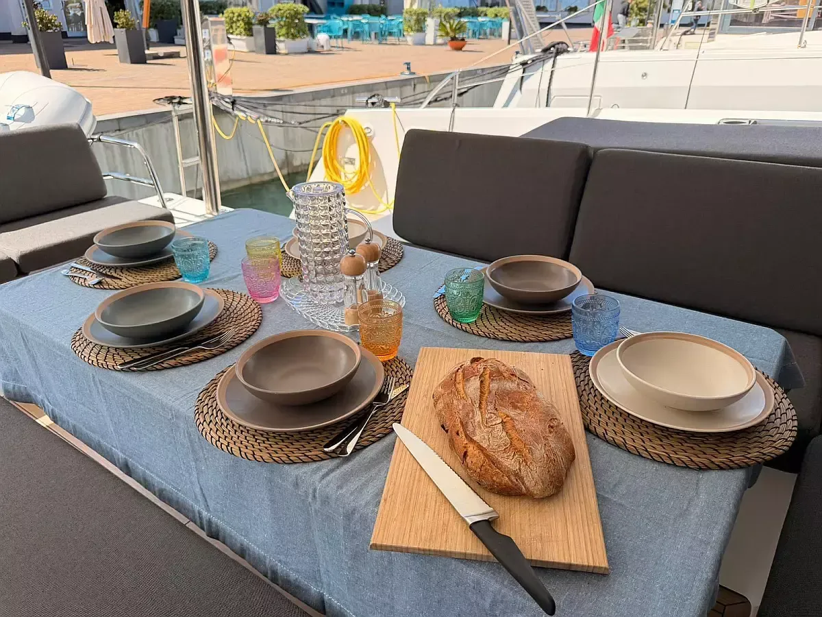 Fountaine Pajot Elba 45 | Blu Dolphin