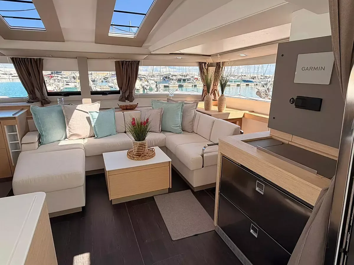 Fountaine Pajot Elba 45 | Blu Dolphin