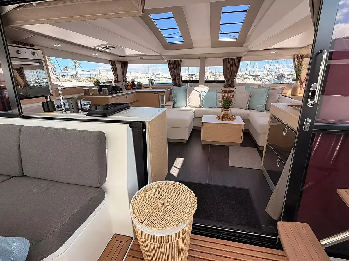 Fountaine Pajot Elba 45 | Blu Dolphin