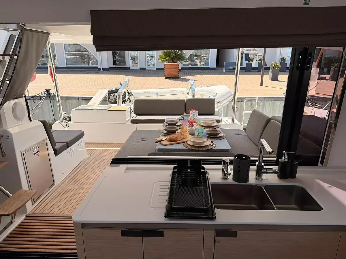 Fountaine Pajot Elba 45 | Blu Dolphin
