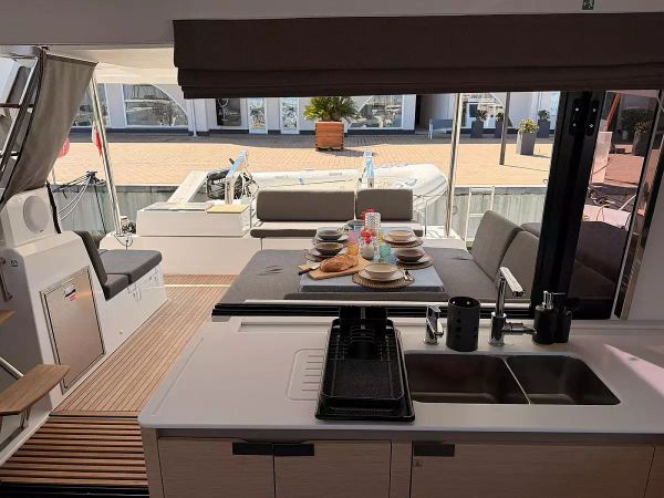 Fountaine Pajot Elba 45 | Blu Dolphin