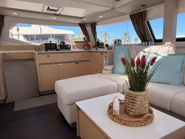 Fountaine Pajot Elba 45 | Blu Dolphin
