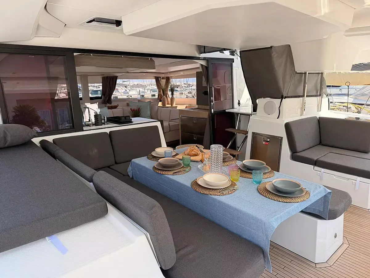 Fountaine Pajot Elba 45 | Blu Dolphin