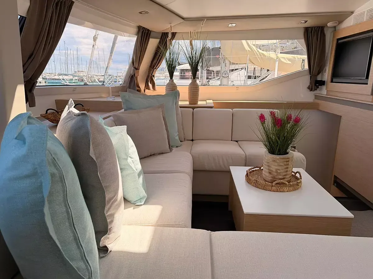 Fountaine Pajot Elba 45 | Blu Dolphin