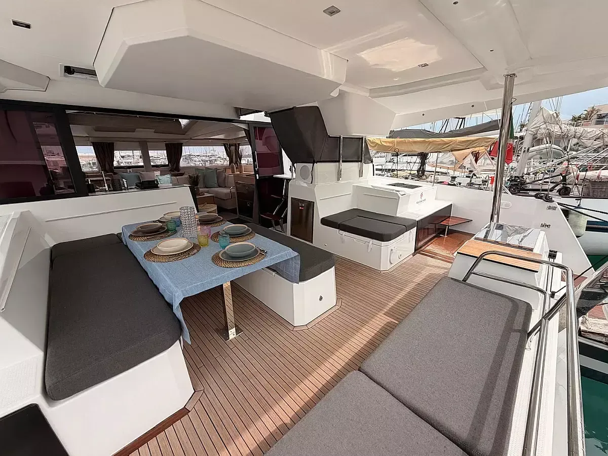 Fountaine Pajot Elba 45 | Blu Dolphin
