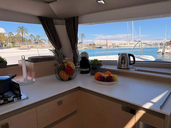 Fountaine Pajot Elba 45 | Blu Dolphin