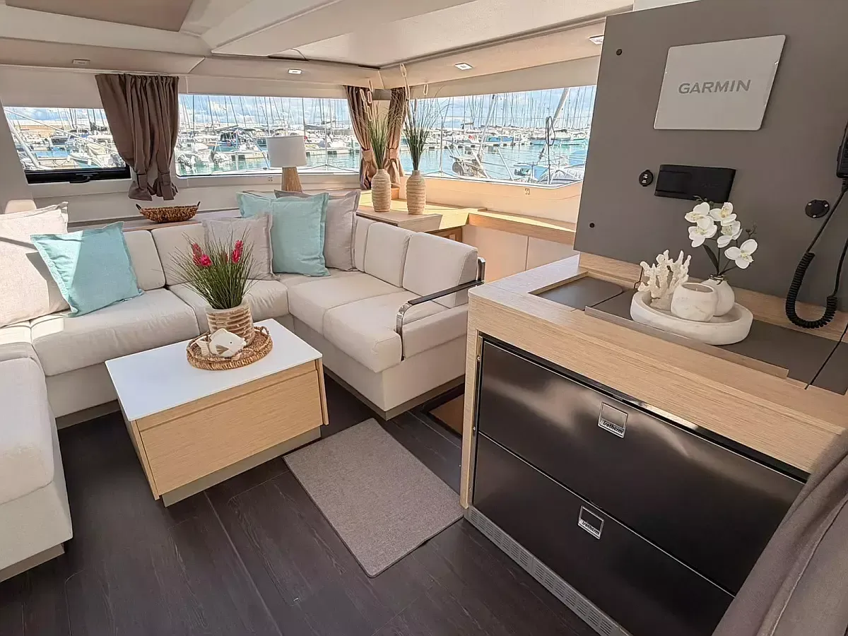 Fountaine Pajot Elba 45 | Blu Dolphin