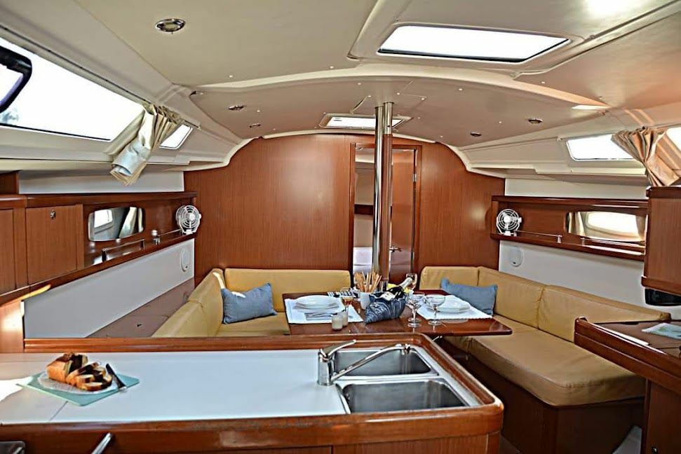 Beneteau Oceanis 37 | Maria