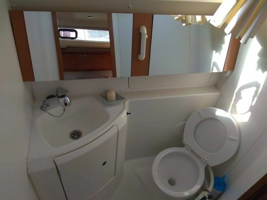 Beneteau Oceanis 37 | Maria