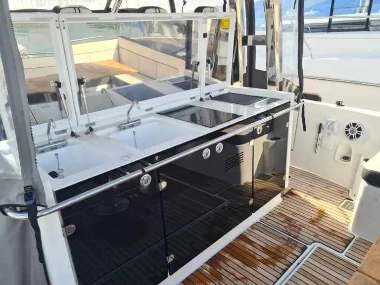 Jeanneau Cap Camarat 12.50 WA | Dompif