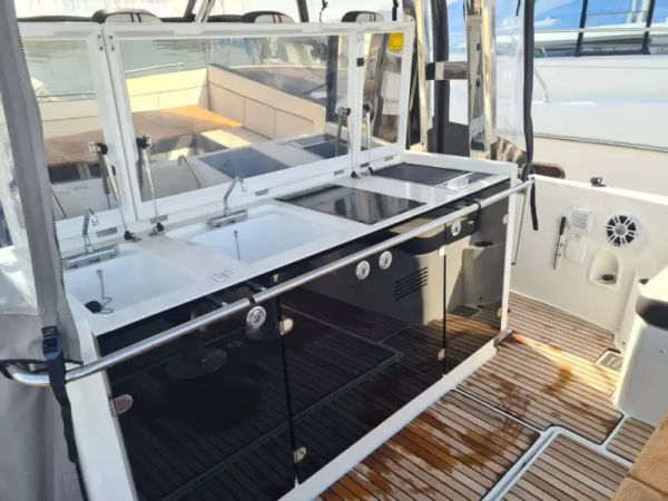 Jeanneau Cap Camarat 12.50 WA | Dompif