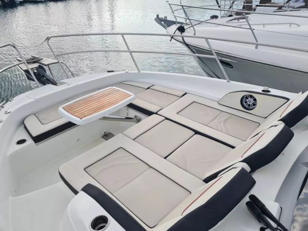 Jeanneau Cap Camarat 12.50 WA | Dompif