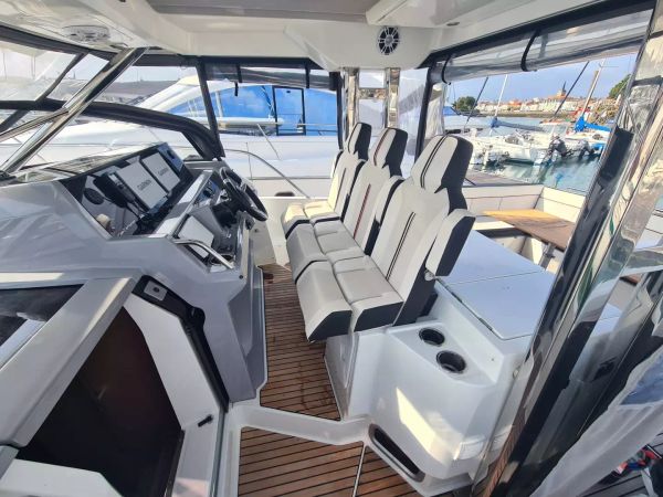 Jeanneau Cap Camarat 12.50 WA | Dompif