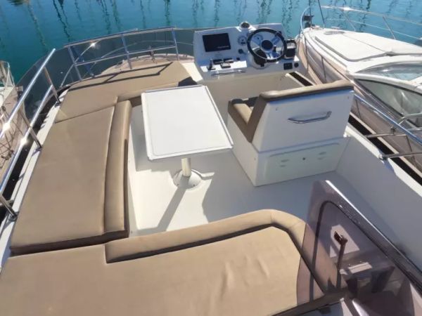 Jeanneau Prestige 350 Fly | Kefi
