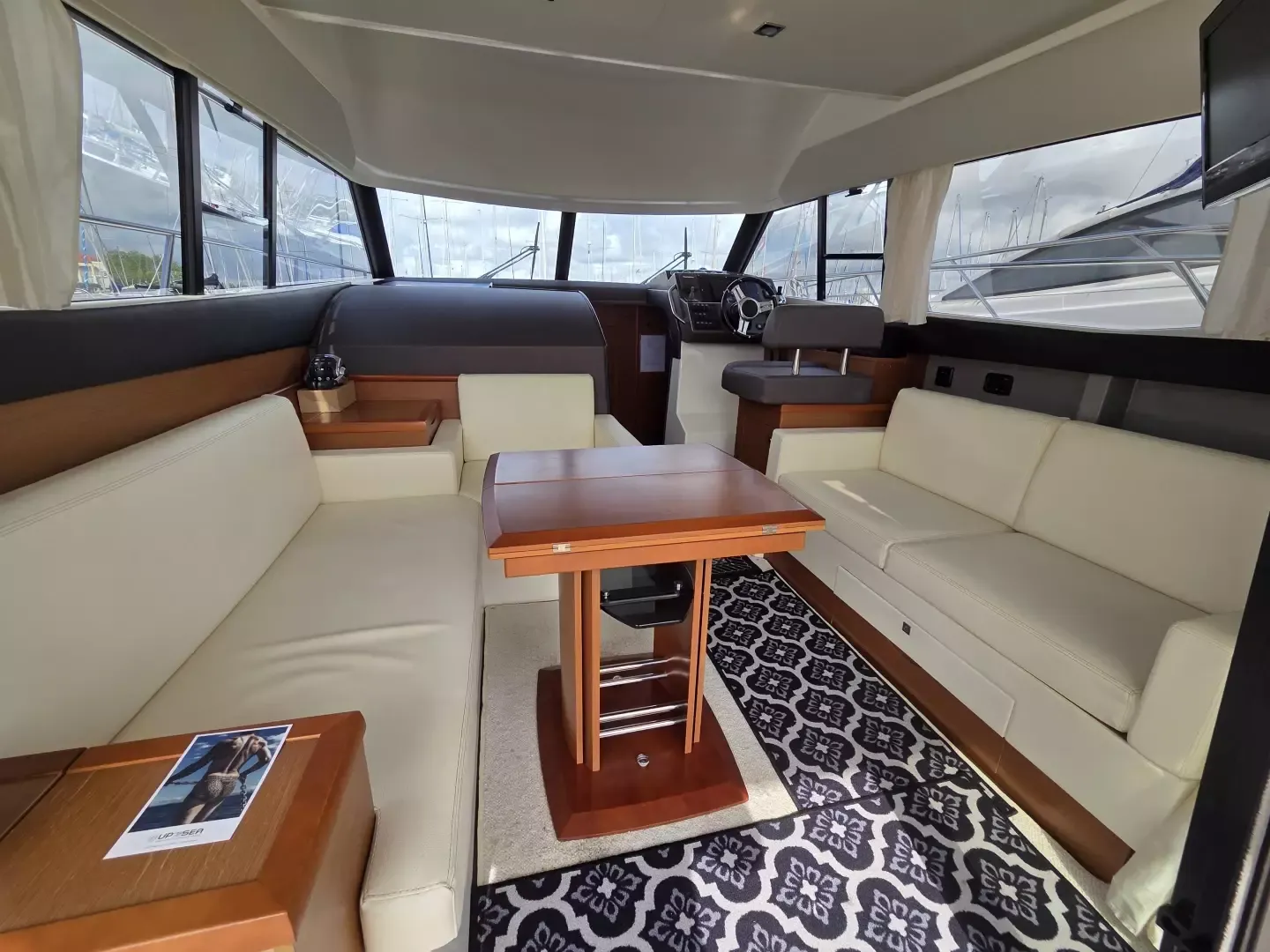 Jeanneau Prestige 350 Fly | Kefi