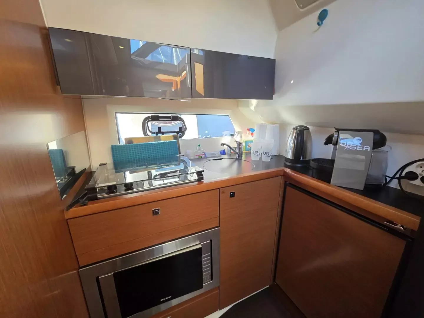 Jeanneau Prestige 350 Fly | Kefi