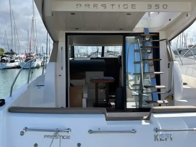 Jeanneau Prestige 350 Fly | Kefi
