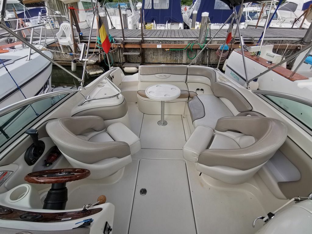 Sea Ray 240 | Forban