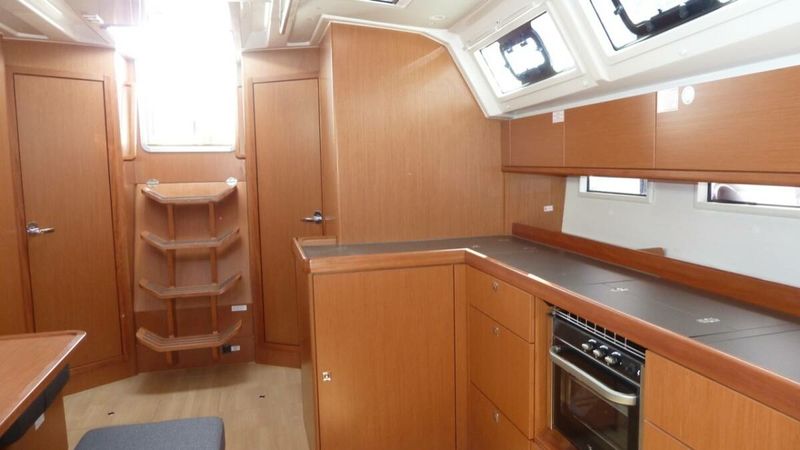 Bavaria Cruiser 46 | Protein