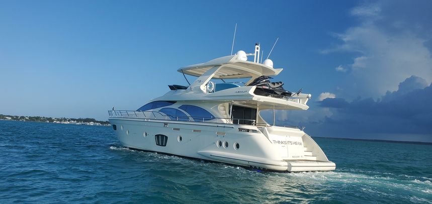 Azimut 75 | Thinks It's His Too