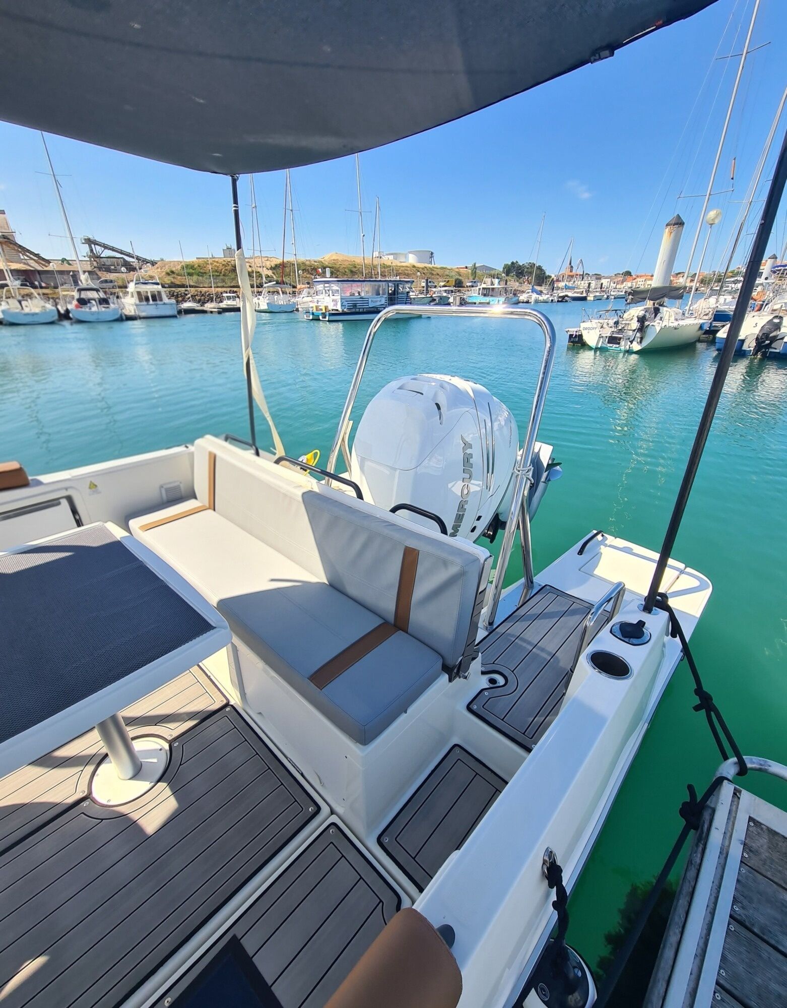 Beneteau Flyer 8 Sundeck | Okeechoobee 5