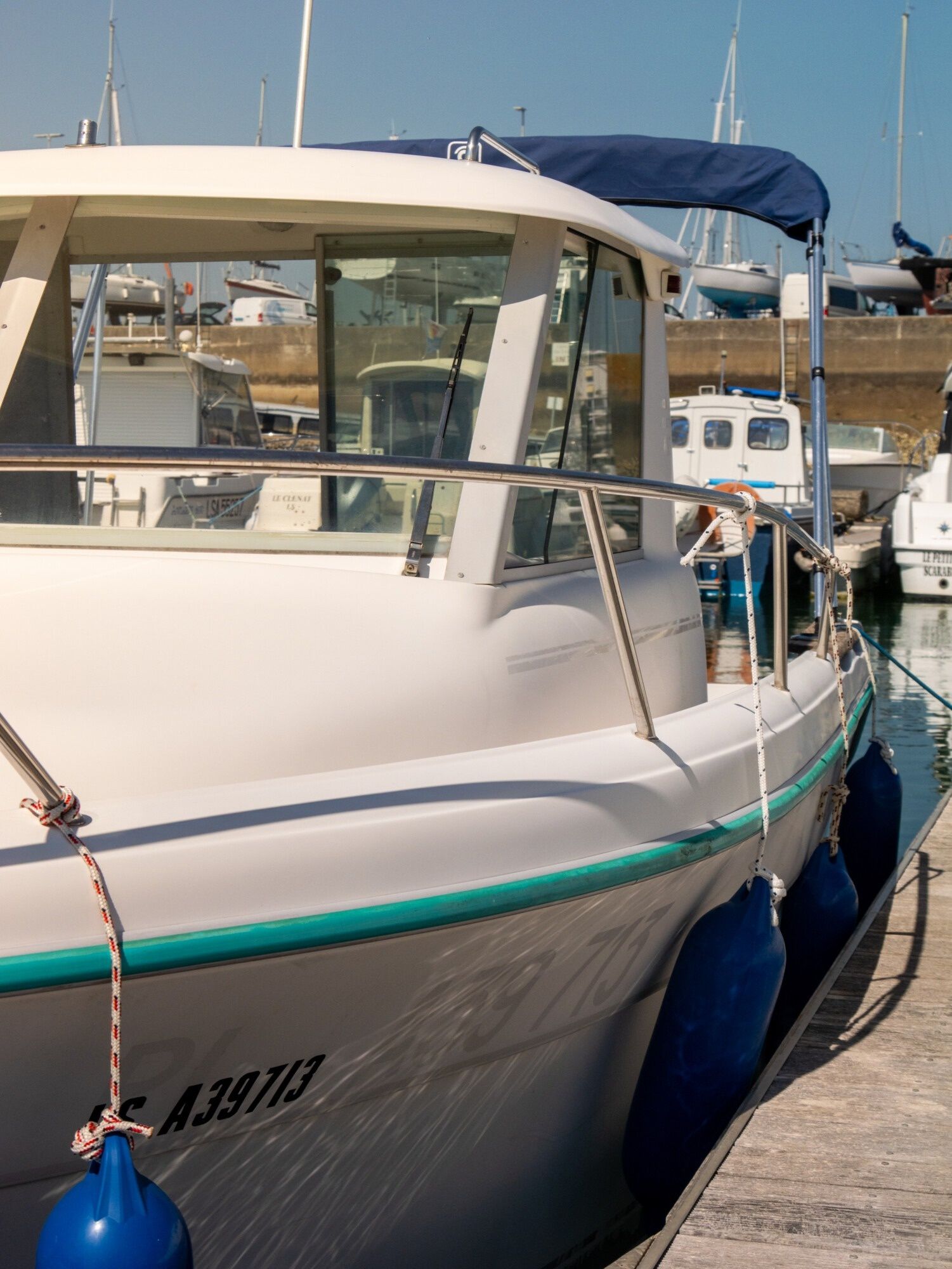 Ocqueteau 615 | Alex