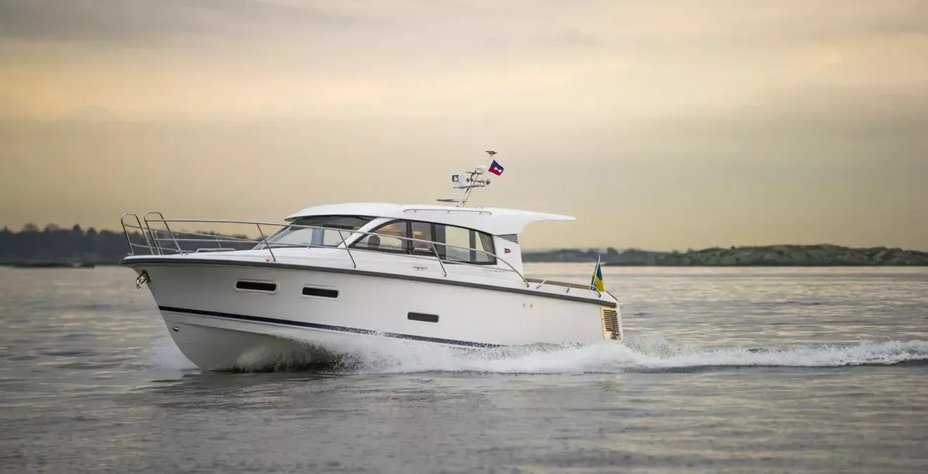 Nimbus 305 Coupe | Nava