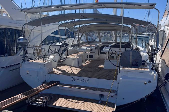 Beneteau Oceanis 52 | Orange