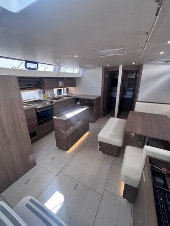 Beneteau Oceanis 52 | Orange