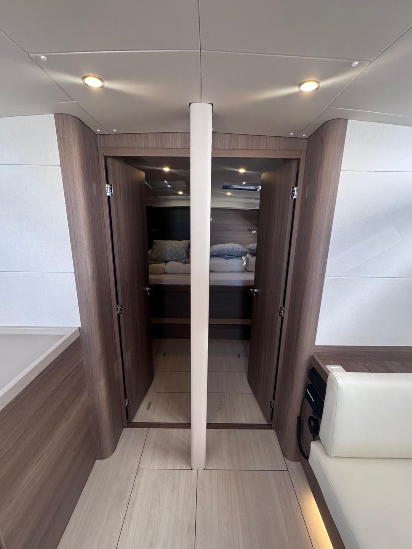 Beneteau Oceanis 52 | Orange
