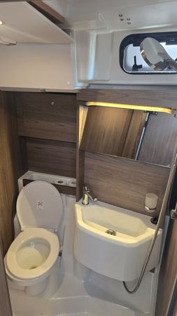 Beneteau Oceanis 52 | Orange