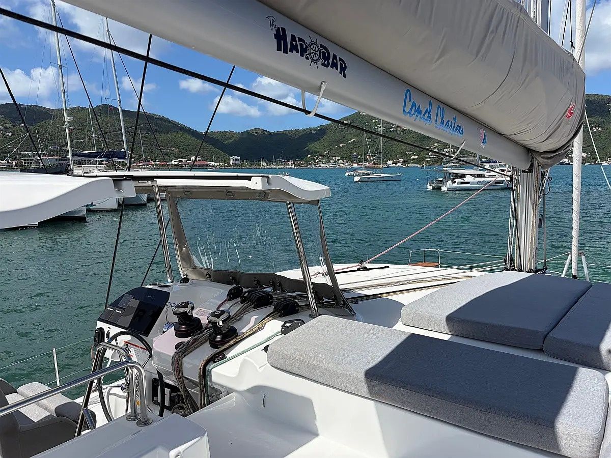 Lagoon 43 | Har Bar