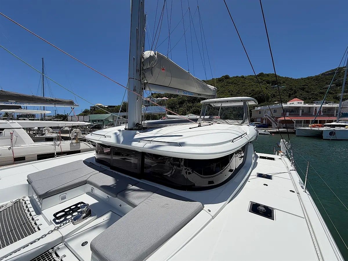 Lagoon 43 | Har Bar