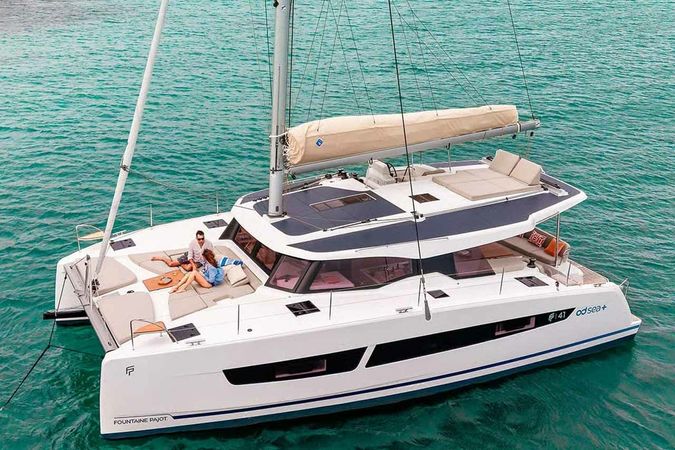 Fountaine Pajot New 41 | Auriga