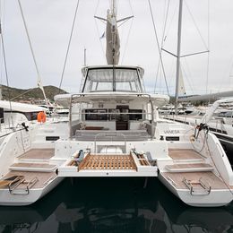Lagoon 46 | Vanesa