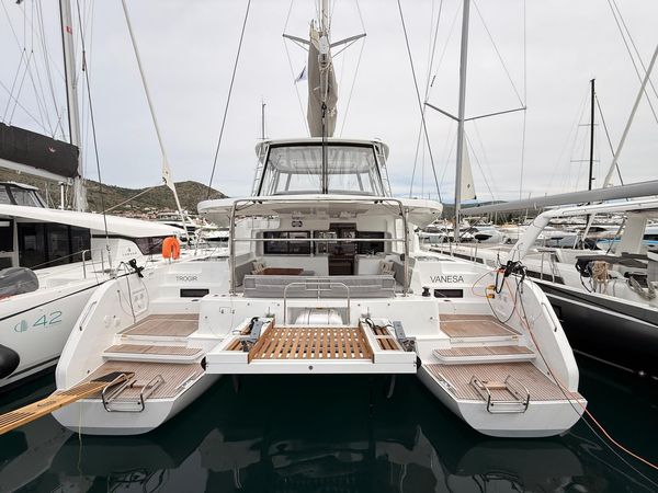 Lagoon 46 | Vanesa