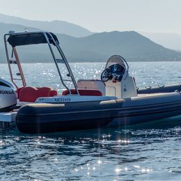 Fanale Marine Falchettu 700 | Vincent
