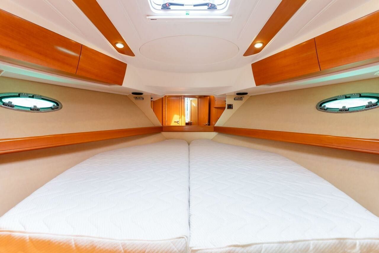 Beneteau Antares 12 | Helen Rose