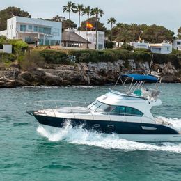 Beneteau Antares 12 | Helen Rose