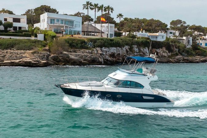 Beneteau Antares 12 | Helen Rose