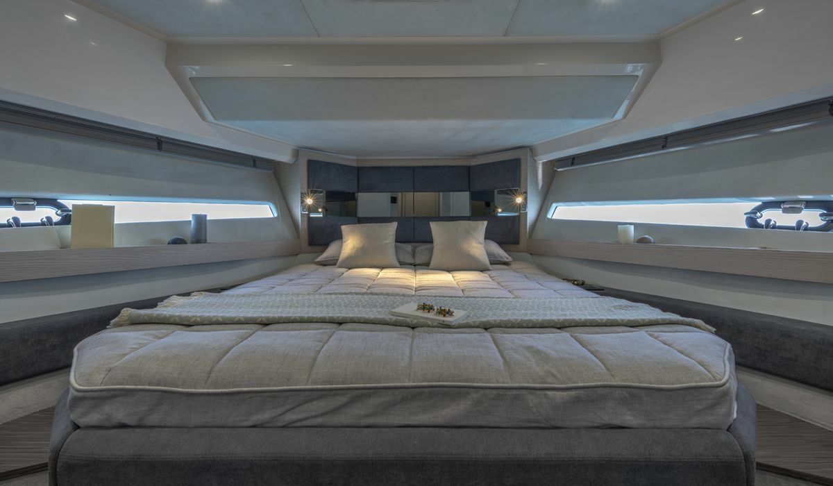 Sessa 48 | Supernova