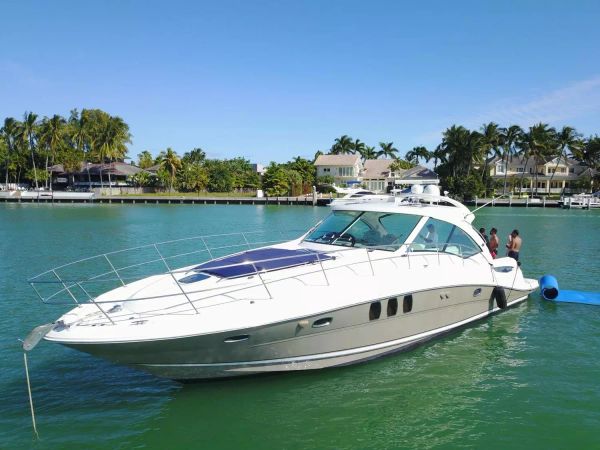 Sea Ray 48 Sundancer | Pirentinha 2
